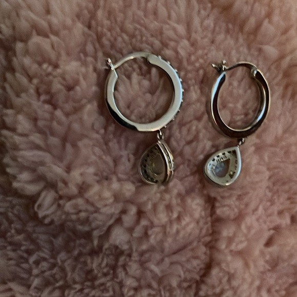 Women’s nickel free earrings. Silver with CZ’s and imitation opals. - Picture 2 of 2